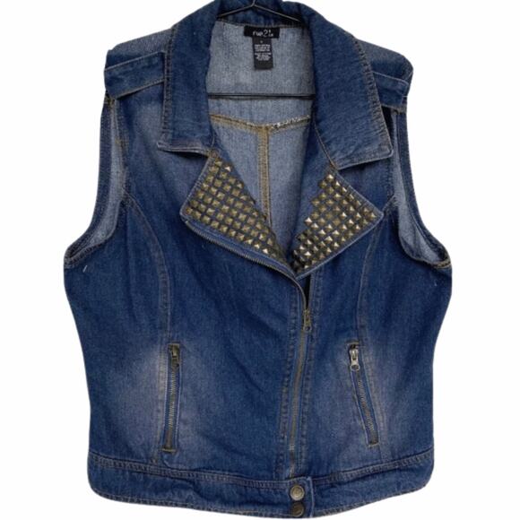 Rue21 Jackets & Blazers - Rue 21 Women’s Denim Vest Bronze Studs Large